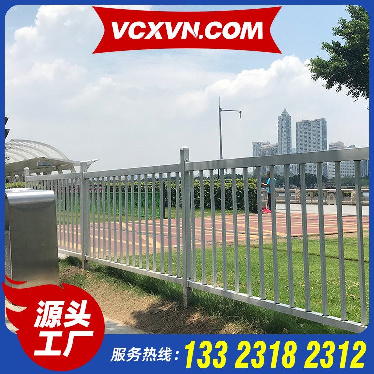 红色市政护栏