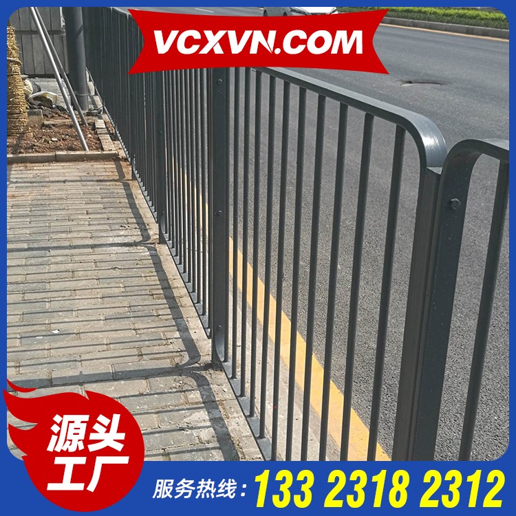 人行道与机动车道护栏厂家 道路市政栏杆厂家 交通道路护栏隔离栏生产 市政围墙护栏价格